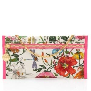 Gucci Flora Clutch with Gold Chain and Zipper with Gucci Charm Zipper Pull